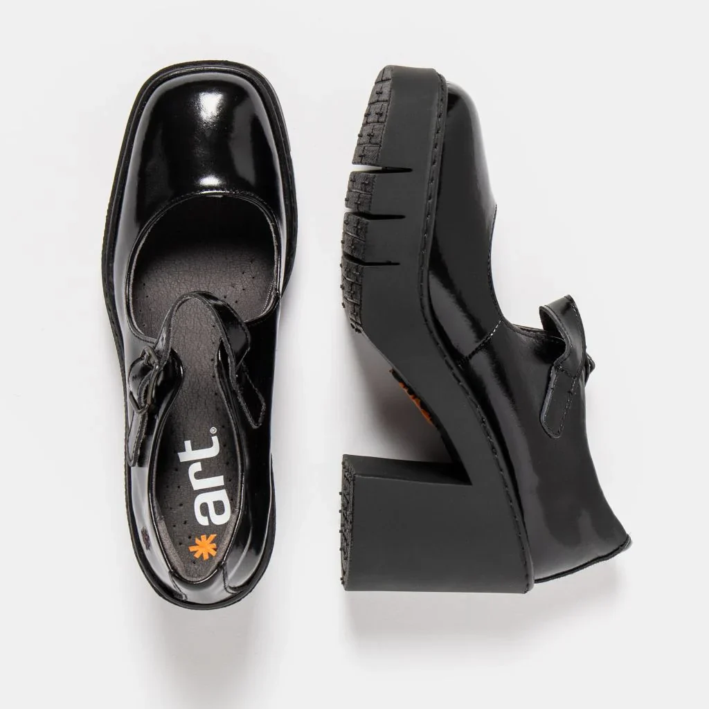 ART BERNA MARY JANES IN BLACK