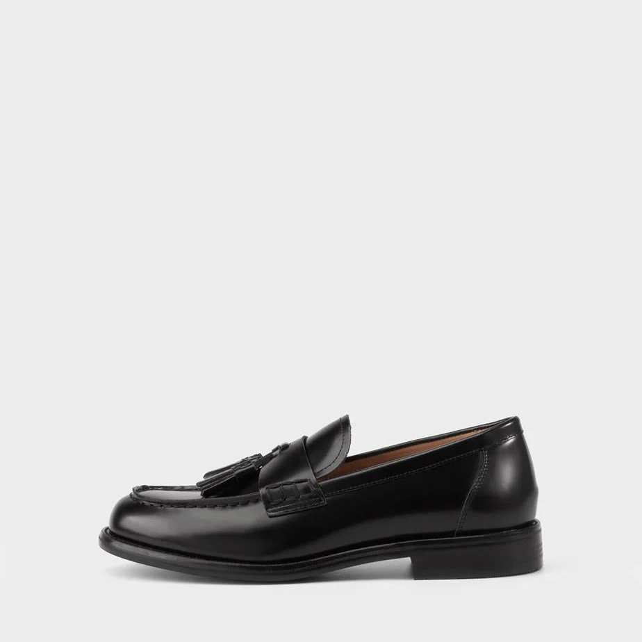 VAGABOND LINN TASSLE LOAFERS IN BLACK SHINE - Image 2