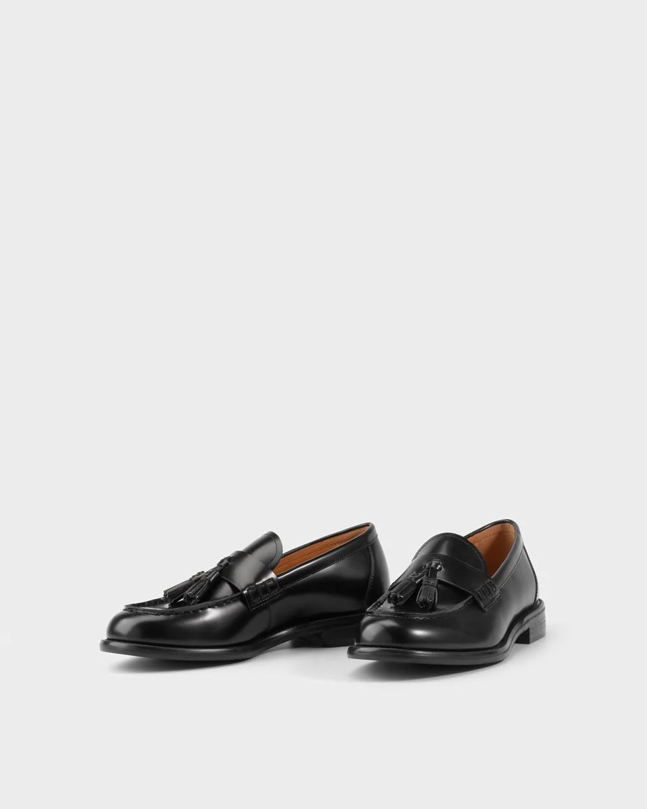 VAGABOND LINN TASSLE LOAFERS IN BLACK SHINE - Image 3