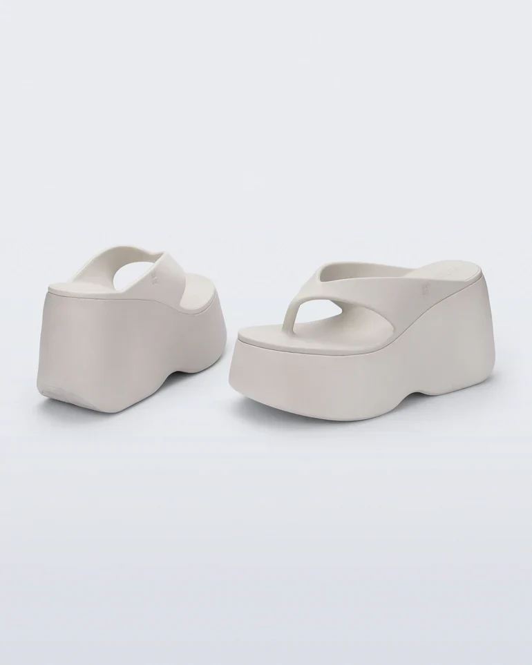 MELISSA FREE THONG WEDGE - Image 14