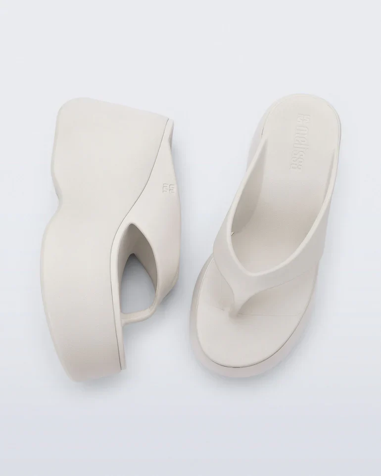MELISSA FREE THONG WEDGE - Image 16