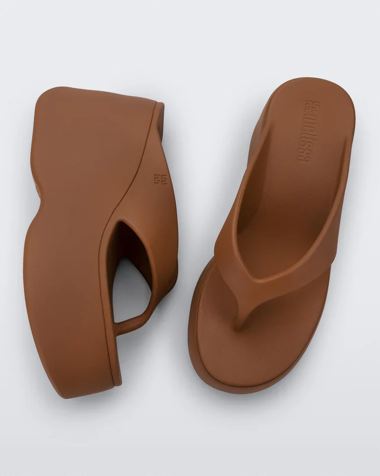 MELISSA FREE THONG WEDGE - Image 20