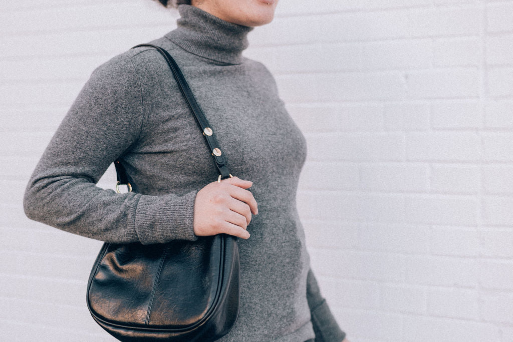 SIMPLE VEGAN SHOULDER-BLACK - Image 2