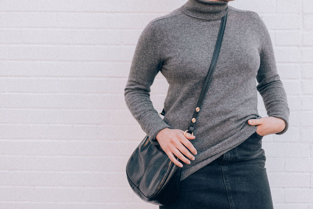 SIMPLE VEGAN SHOULDER-BLACK - Image 3