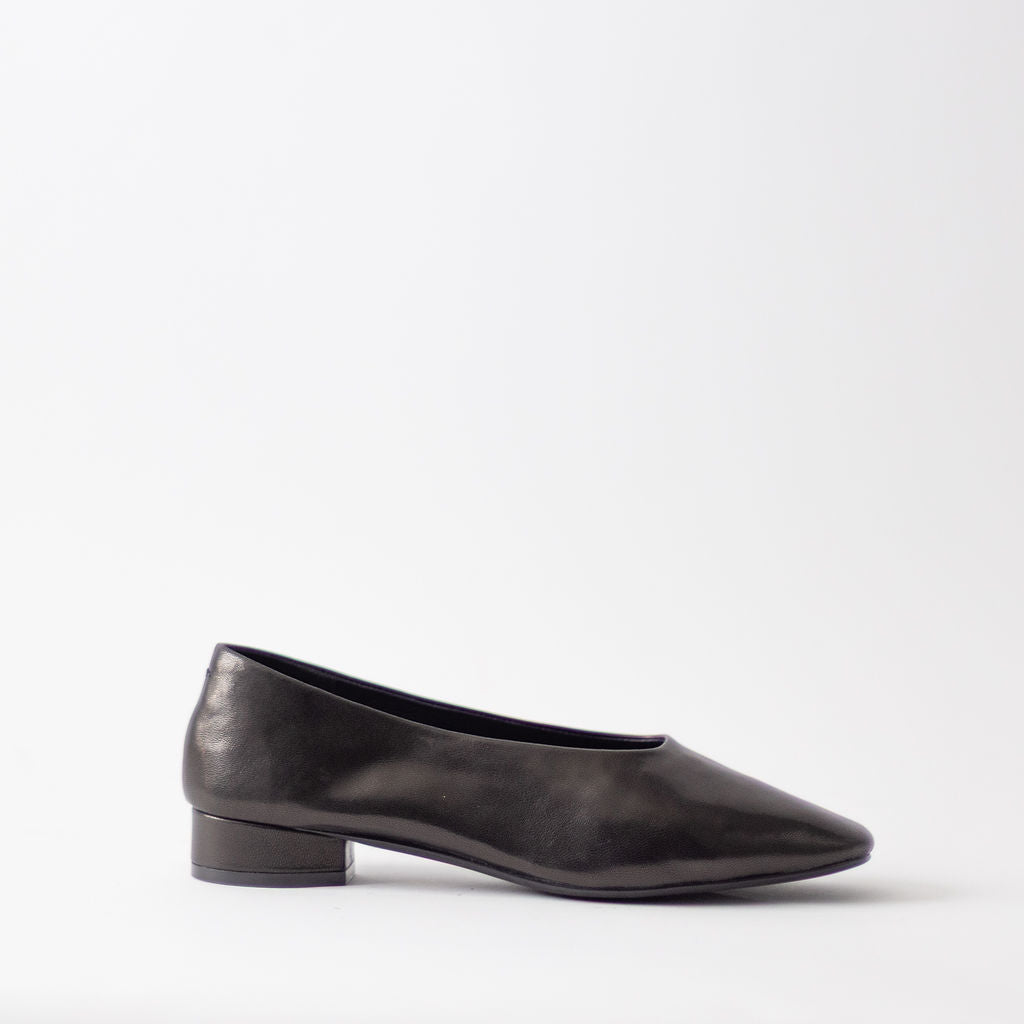 JEFFREY CAMPBELL TRUSTEE BALLET SOCK PUMP -BLACK - Image 5