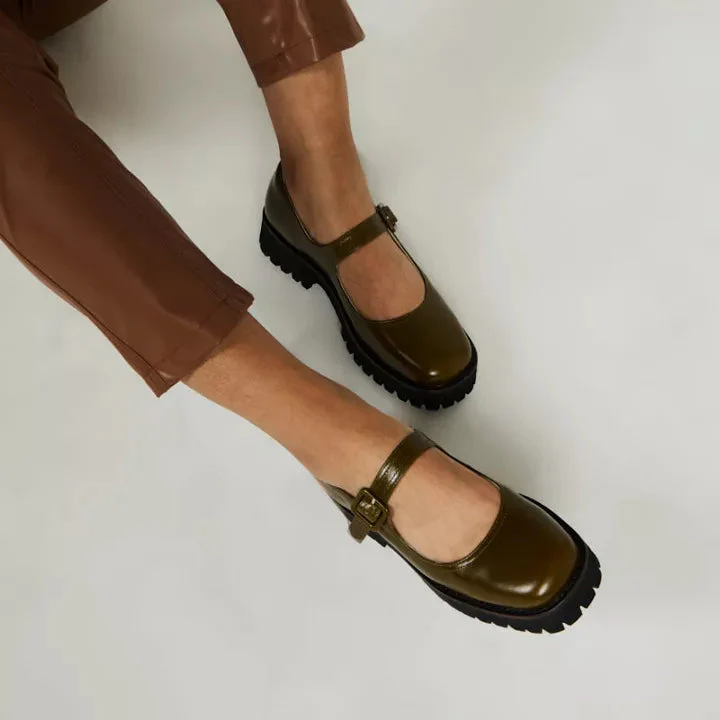 INTENTIONALLY BLANK VERONICA MARY JANE SHOES